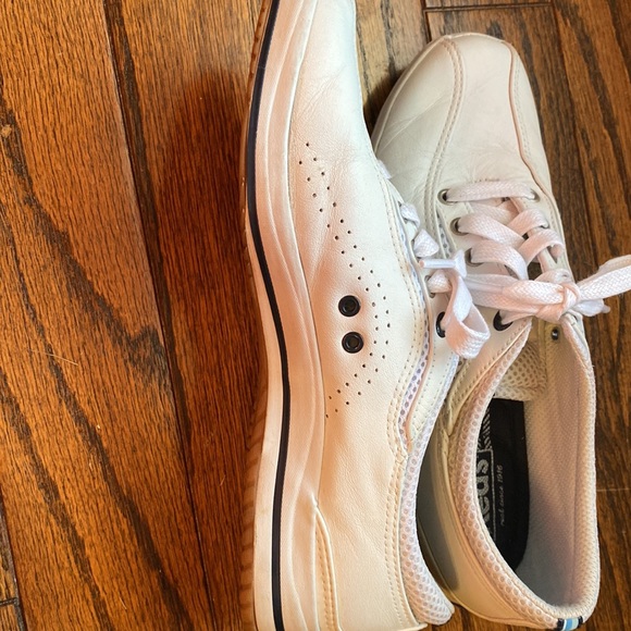 White Keds - Picture 4 of 5